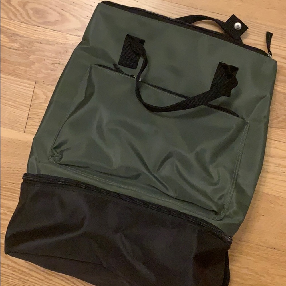 Compartmentalized backpack